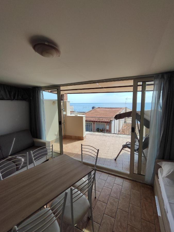 Sicily Travel Apartment'S 4 Джардини-Наксос Экстерьер фото